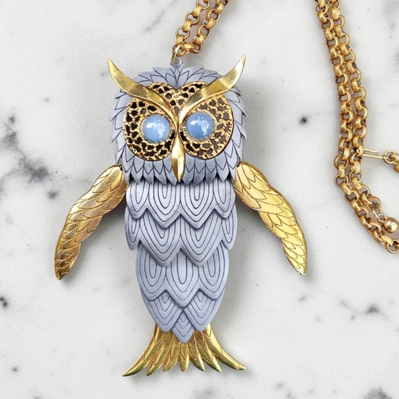 Vintage Jewelry - 🦉 Vintage 1960s Articulated Owl Pendant Necklace With Blue Moonglow Eyes